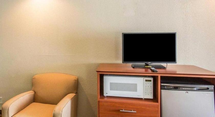 Quality Inn & Suites Mount Juliet Dış mekan fotoğraf